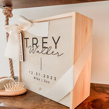 Load image into Gallery viewer, Personalized Baby Annoucement Wooden Memory Box
