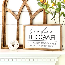 Load image into Gallery viewer, Bendice Este Hogar Coordinates Sign
